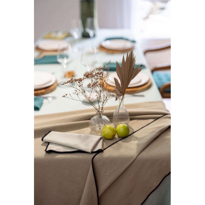 ΤΡΑΠΕΖΟΜΑΝΤΗΛΟ WINKLER GRACE CAMEL 140x140 100% ΒΑΜΒΑΚΙ