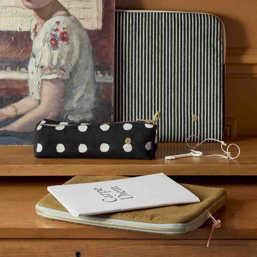 PENCIL CASE LA CERISE MIA CAVIAR ORGANIC COTTON
