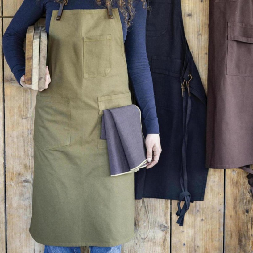 KITCHEN APRON LEO NOIR 70X90 100% RECYCLED COTTON