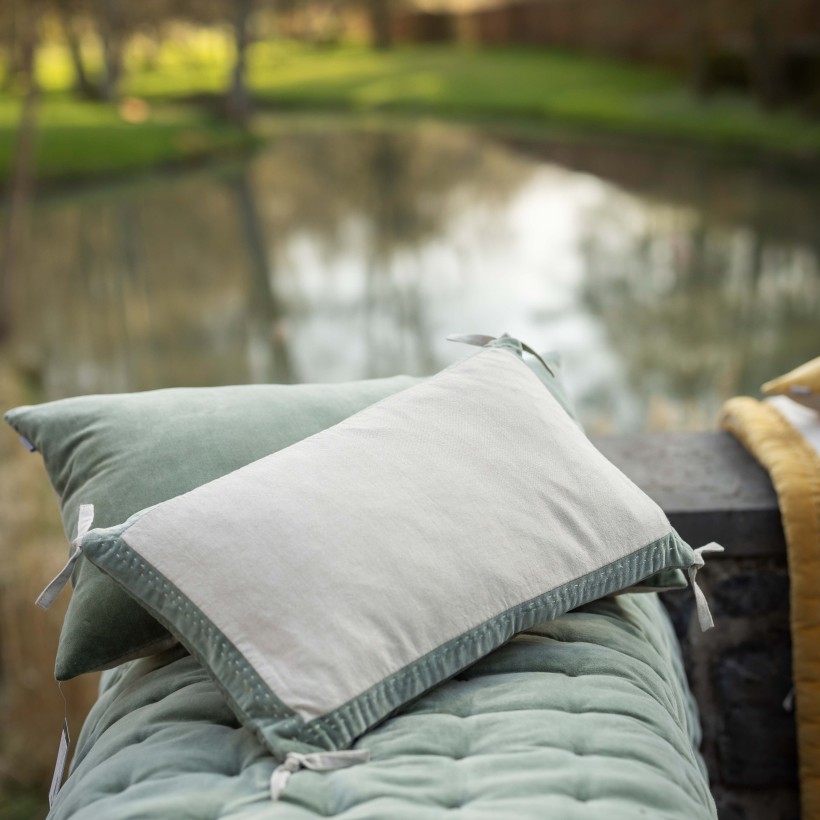CUSHION VIVARAISE ELISE CHAMBRAY VERVEINE 30X50 100%COTTON