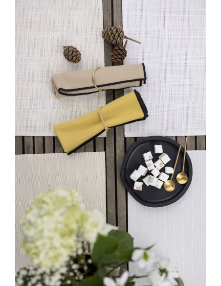 PLACE MAT WINKLER CANNA NEIGE/OR 33×45 75%PVC 25%POLYESTER